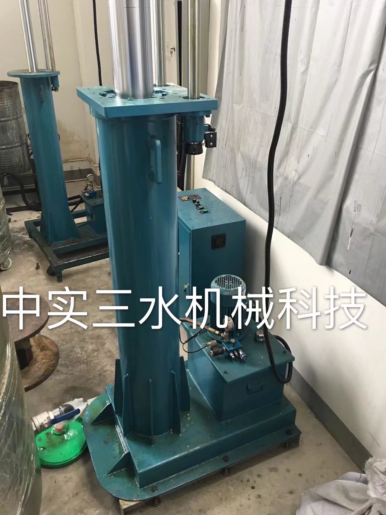 ��ɽ���ٷ�ɢ�C